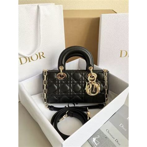 dior 小さいバッグ|DIOR .